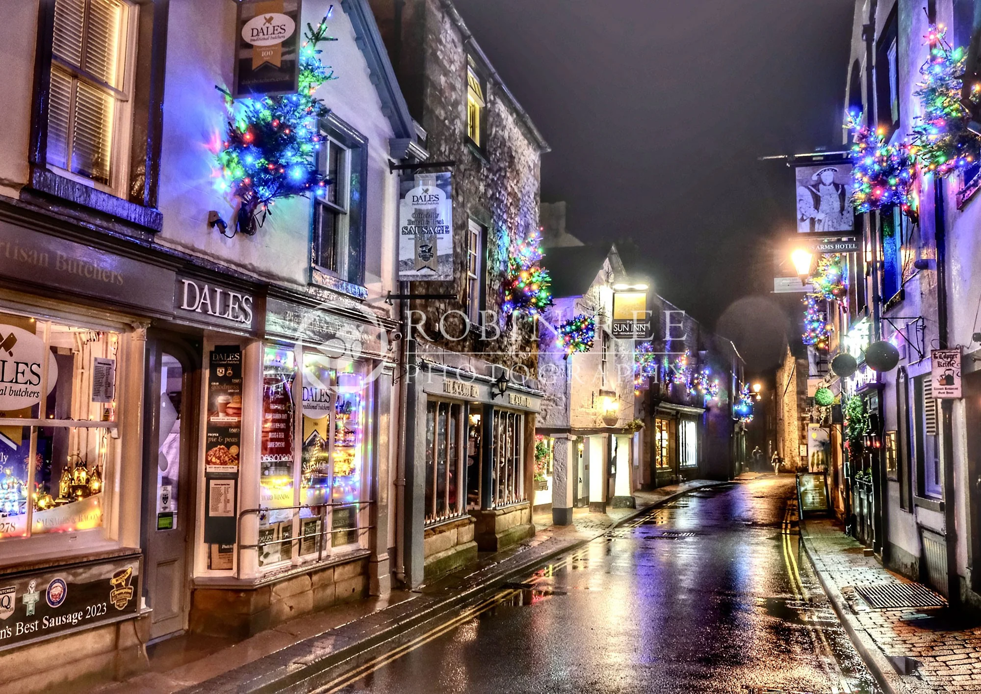 christmas-market-street-kirkby-lonsdale Market Street, Kirkby Lonsdale – A4 & A3 print